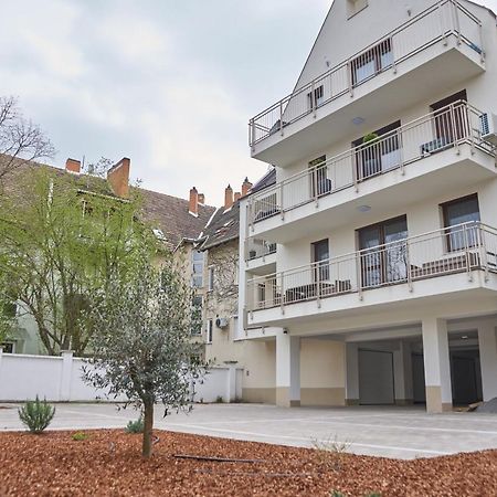 Sunlight Bronze - Szeged Apartment Exterior photo