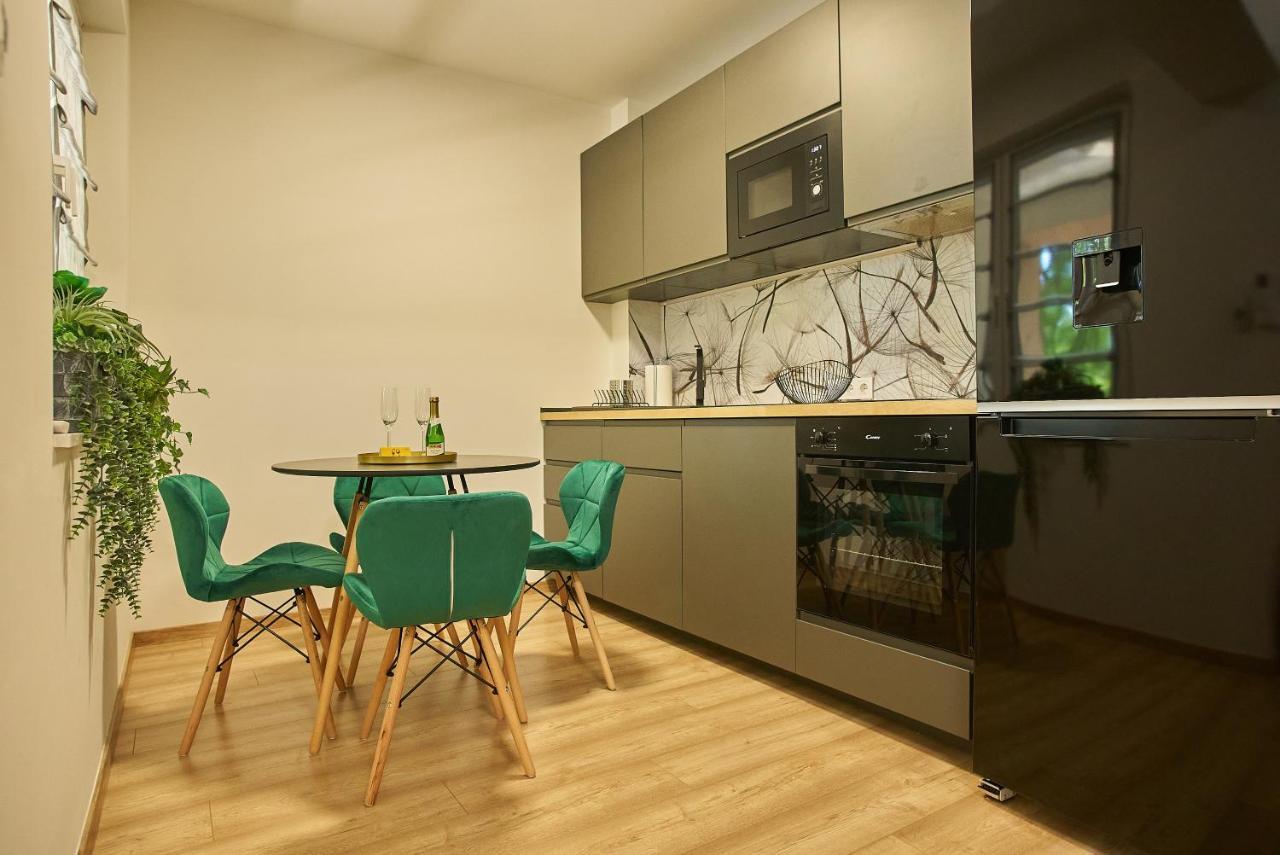 Sunlight Bronze - Szeged Apartment Exterior photo